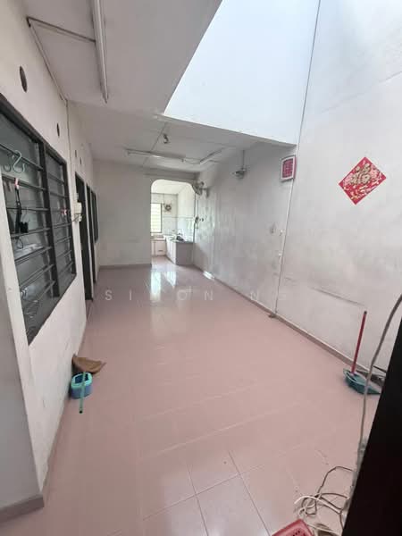 1-storey Terraced House for Sale in Taman Seri Kijang (Bukit Mertajam) - Simon Ng - Corridor - PropertyGuru.com.my