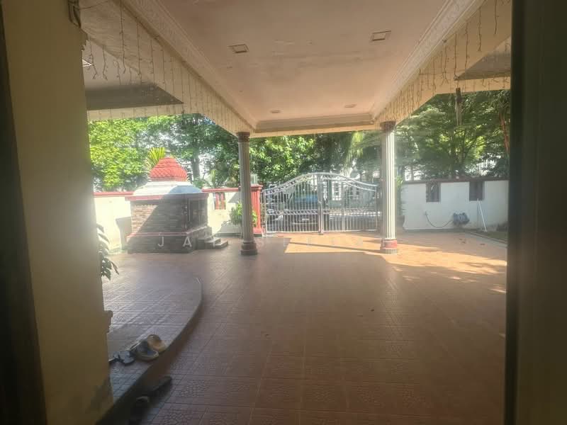 2-storey Terraced House for Sale in Shah Alam (Selangor) - Jay Seelan - Exterior - PropertyGuru.com.my