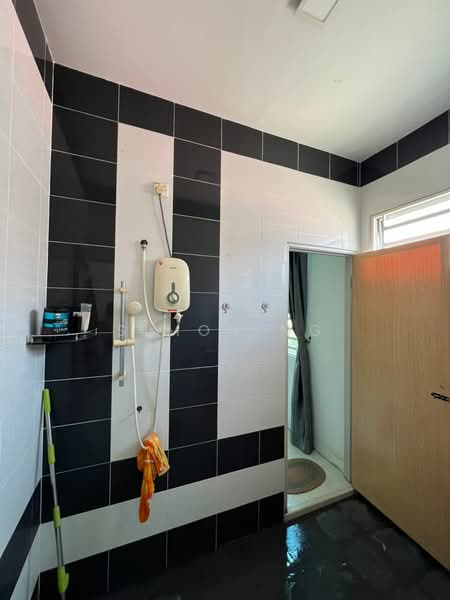 Terraced House for Rent in Taman Seri Juru (Bukit Minyak) - Simon Ng - Bathroom - PropertyGuru.com.my
