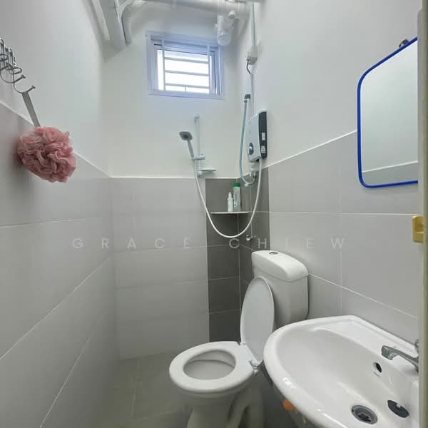 Apartment for Rent at Pangsapuri Kasturi Bandar Dato Onn - Grace Chiew - Bathroom - PropertyGuru.com.my