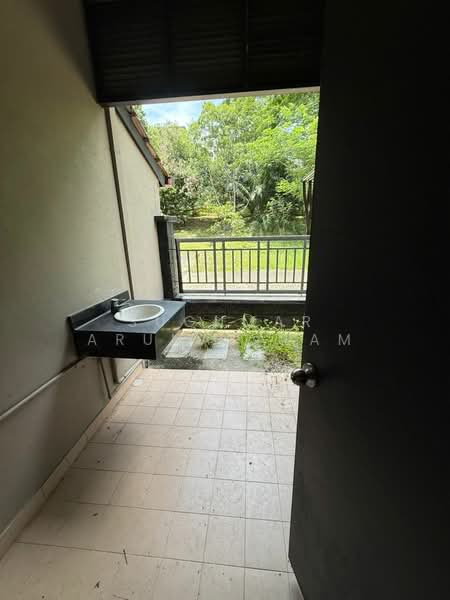 2-storey Terraced House for Sale in Bukit Jelutong (Shah Alam) - Sugumar Arunasalam - Balcony - PropertyGuru.com.my