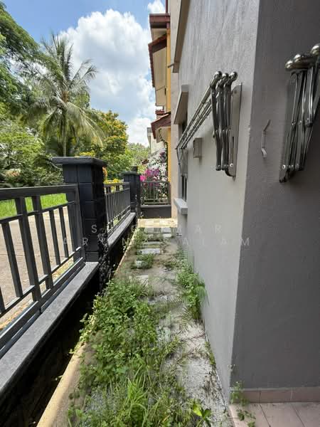 2-storey Terraced House for Sale in Bukit Jelutong (Shah Alam) - Sugumar Arunasalam - Exterior - PropertyGuru.com.my