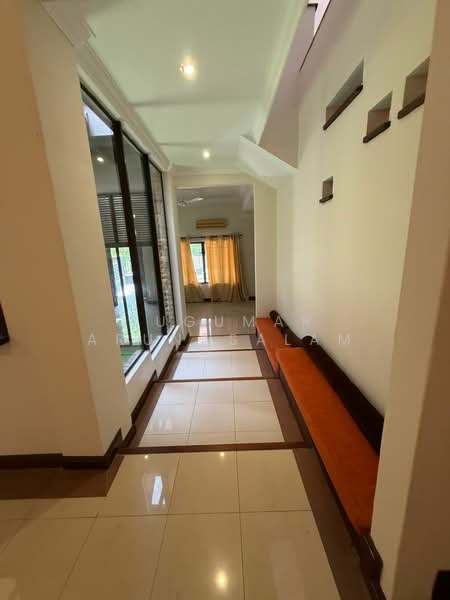 2-storey Terraced House for Sale in Bukit Jelutong (Shah Alam) - Sugumar Arunasalam - Corridor - PropertyGuru.com.my