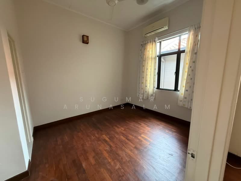 2-storey Terraced House for Sale in Bukit Jelutong (Shah Alam) - Sugumar Arunasalam - Bedroom - PropertyGuru.com.my