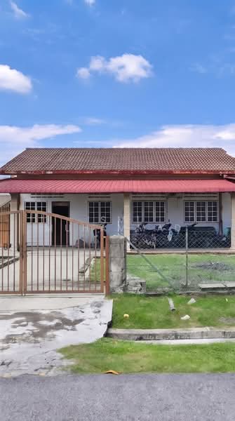 Bungalow for Sale in Kampung Bahagia Jiboi (Ampangan) - Ismi Muhammad - Exterior - PropertyGuru.com.my