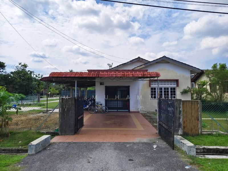 Bungalow for Sale in Kampung Bahagia Jiboi (Ampangan) - Ismi Muhammad - Exterior - PropertyGuru.com.my