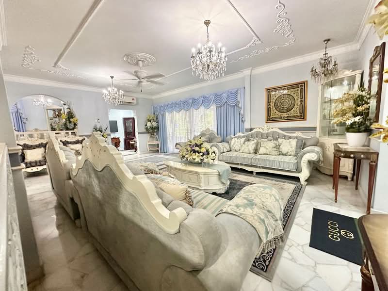 Bungalow for Sale in Seksyen 6 (Shah Alam) - Ilman Nahri - Living Room - PropertyGuru.com.my