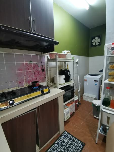 Apartment for Sale at Enggang Apartment - Bryan Yeoh - Kitchen - PropertyGuru.com.my