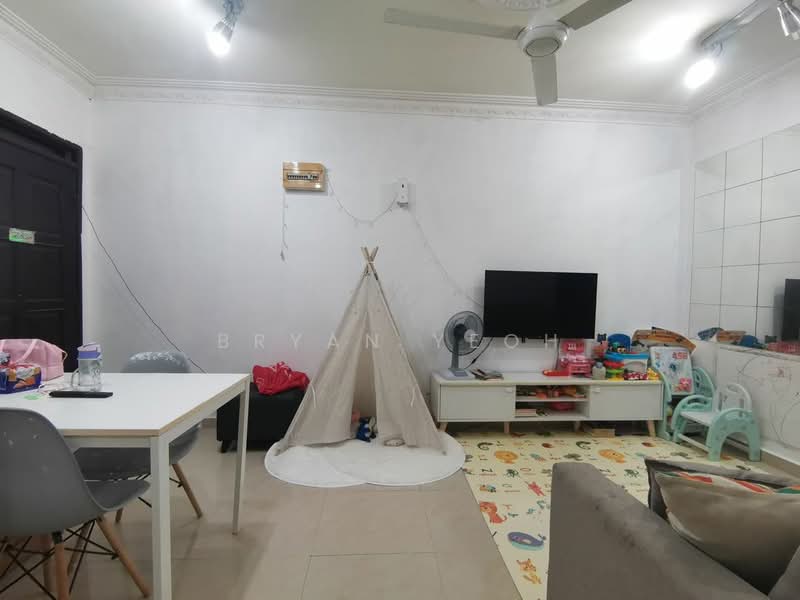 Apartment for Sale at Enggang Apartment - Bryan Yeoh - Living Room - PropertyGuru.com.my