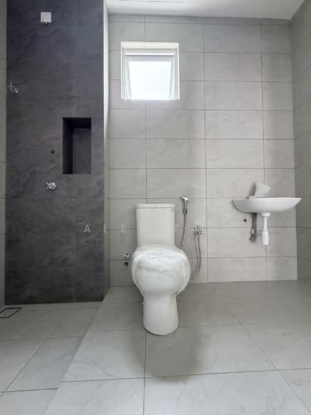 2-storey Terraced House for Sale in Bandar Enstek (Negeri Sembilan) - Alex Tan - Bathroom - PropertyGuru.com.my