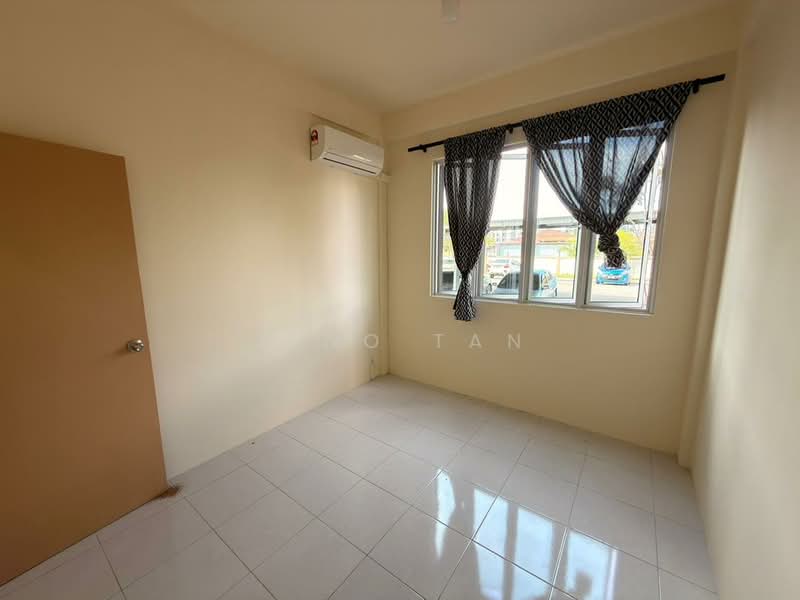 Pangsapuri untuk Disewa di Stutong Heights 3 - Jeno Tan - Interior - PropertyGuru.com.my
