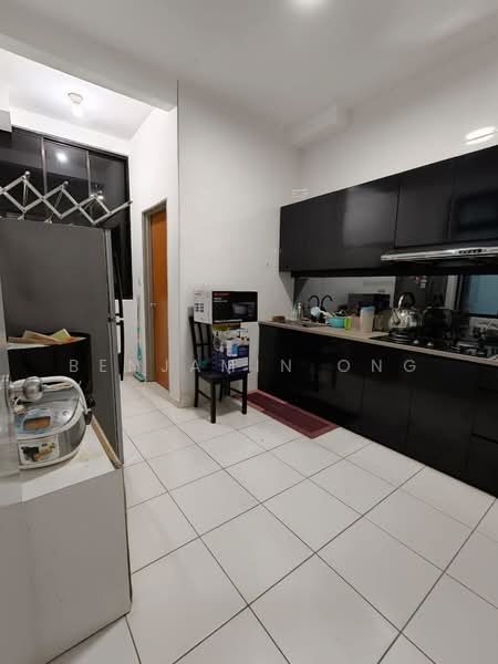 Servis Apartment untuk Dijual di Sky Gardens Residences - Benjamin Ong - Kitchen - PropertyGuru.com.my