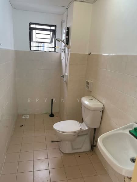Kondominium untuk Dijual di Sri Putramas - Bryan Yeoh - Bathroom - PropertyGuru.com.my
