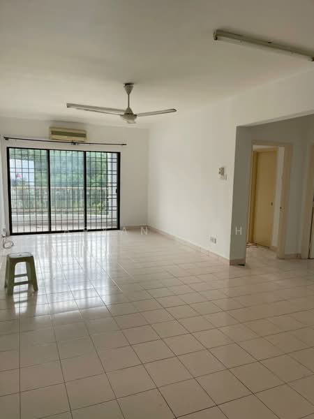 Kondominium untuk Dijual di Sri Putramas - Bryan Yeoh - Living Room - PropertyGuru.com.my