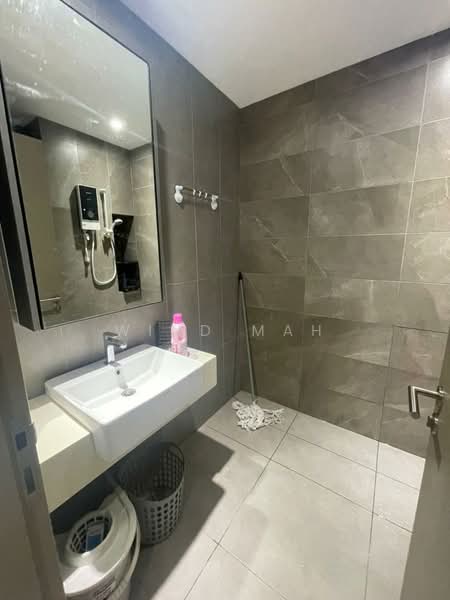 Service Residence for Sale at Mossaz @ Empire City - Wind Mah - Bathroom - PropertyGuru.com.my
