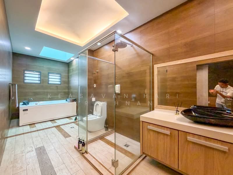 2.5-storey Terraced House for Sale in Taman Suria Tropika (Seri Kembangan) - Keasavan Hari Krishnan - PropertyGuru.com.my