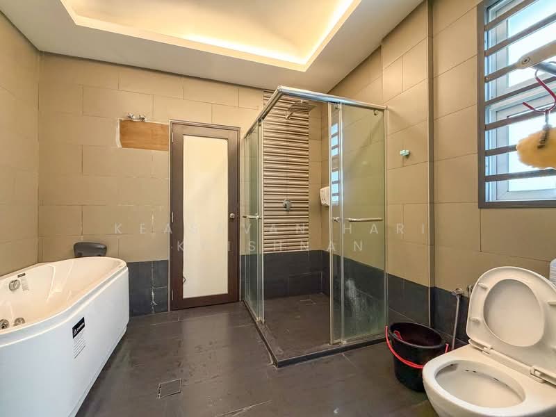 2.5-storey Terraced House for Sale in Taman Suria Tropika (Seri Kembangan) - Keasavan Hari Krishnan - PropertyGuru.com.my