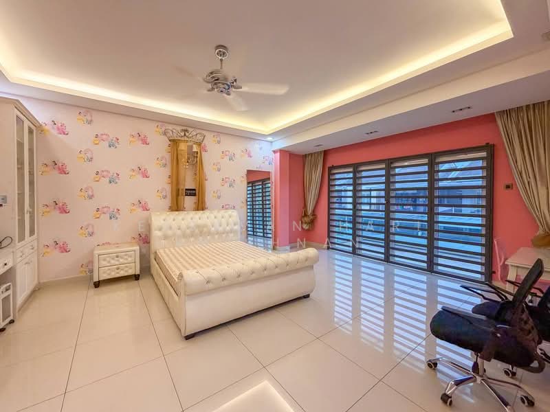 2.5-storey Terraced House for Sale in Taman Suria Tropika (Seri Kembangan) - Keasavan Hari Krishnan - PropertyGuru.com.my