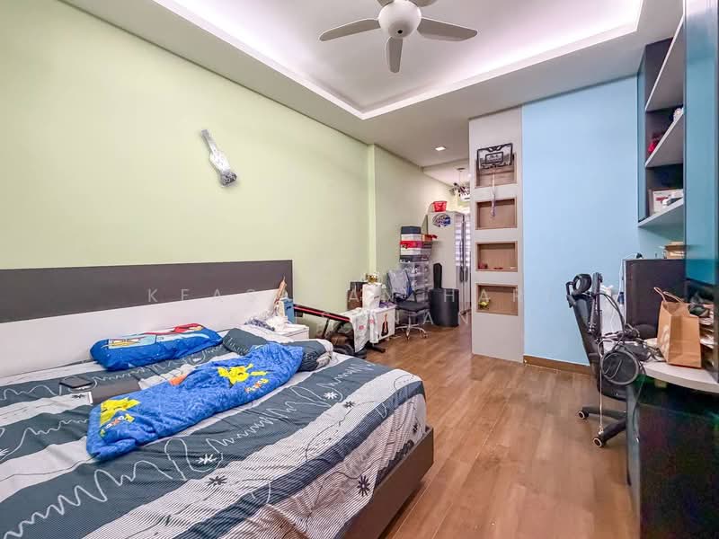 2.5-storey Terraced House for Sale in Taman Suria Tropika (Seri Kembangan) - Keasavan Hari Krishnan - PropertyGuru.com.my
