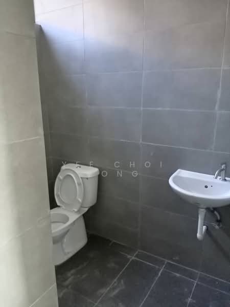 Kedai untuk Disewa di Taman Permai Jaya (Bukit Mertajam) - Yee Choi Hong - Bathroom - PropertyGuru.com.my