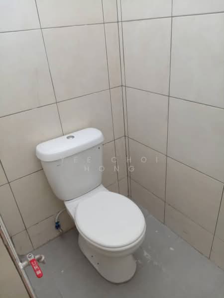 Kedai untuk Disewa di Taman Permai Jaya (Bukit Mertajam) - Yee Choi Hong - Bathroom - PropertyGuru.com.my