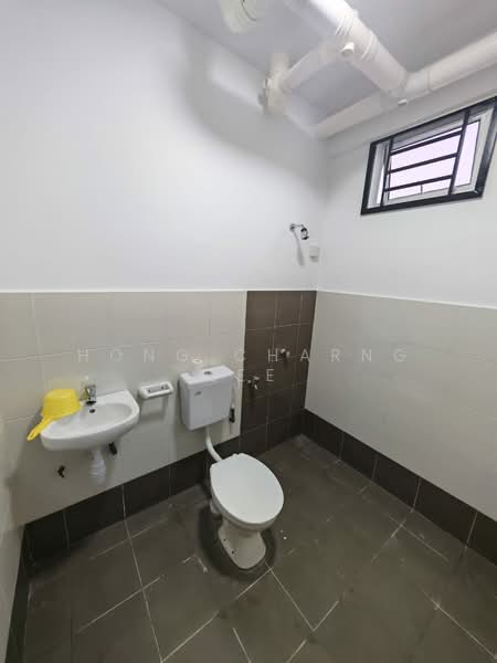 Flat for Rent at PANGSAPURI CENDERA 1 - Hong Charng Lee - Bathroom - PropertyGuru.com.my