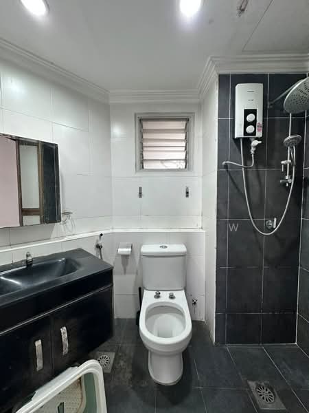 Kondominium untuk Dijual di Menara Menjalara - Mandy Liew - Bathroom - PropertyGuru.com.my