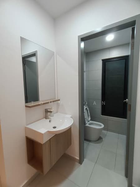 Service Residence for Sale at Sinaran @ Utropolis - Tommy Gan - Bathroom - PropertyGuru.com.my