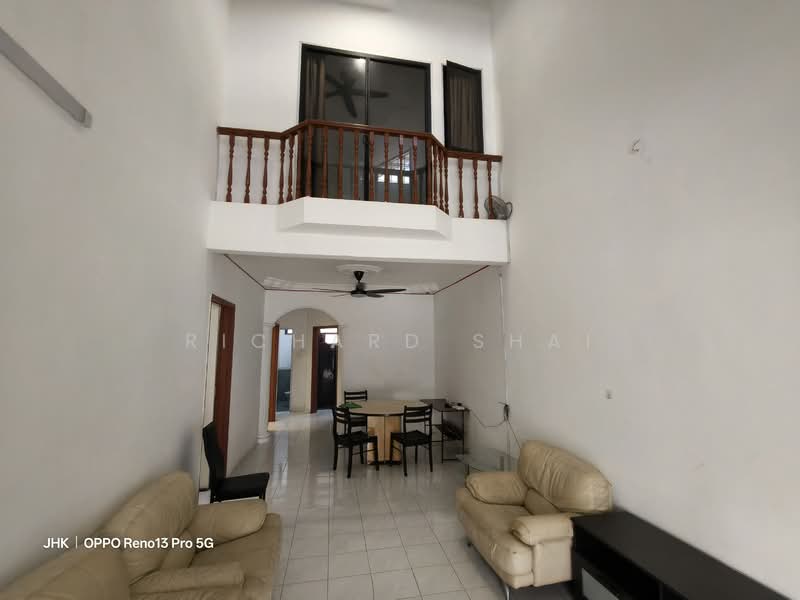 1.5-storey Terraced House for Sale in Taman Perling (Perling) - Richard Shai - Living Room - PropertyGuru.com.my