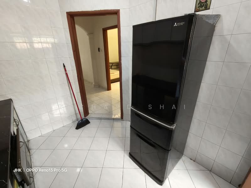 1.5-storey Terraced House for Sale in Taman Perling (Perling) - Richard Shai - Interior - PropertyGuru.com.my