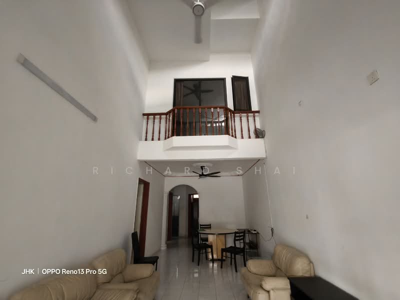 1.5-storey Terraced House for Sale in Taman Perling (Perling) - Richard Shai - Living Room - PropertyGuru.com.my