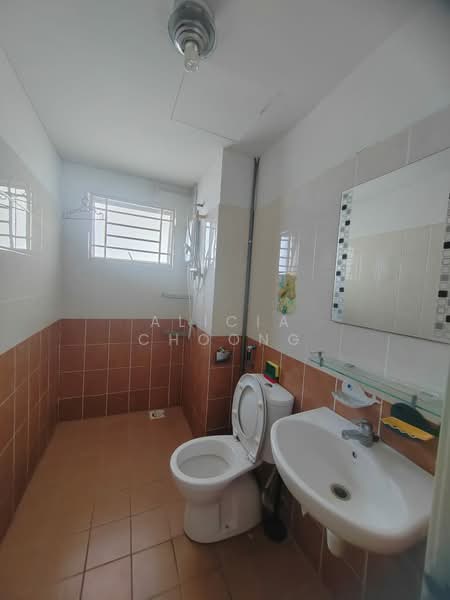 Condominium for Sale at Pearl Avenue - Alicia Choong - Bathroom - PropertyGuru.com.my