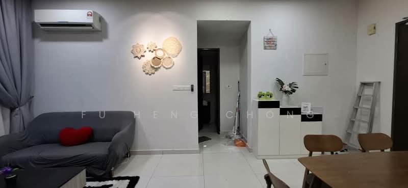Condominium for Rent at Bay Point @ Country Garden Danga Bay - Fu Heng Chong - Living Room - PropertyGuru.com.my