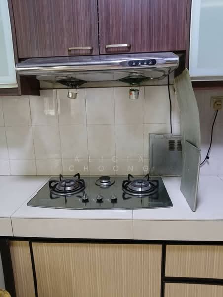 Condominium for Sale at Pearl Avenue - Alicia Choong - Kitchen - PropertyGuru.com.my
