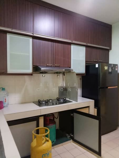 Condominium for Sale at Pearl Avenue - Alicia Choong - Kitchen - PropertyGuru.com.my