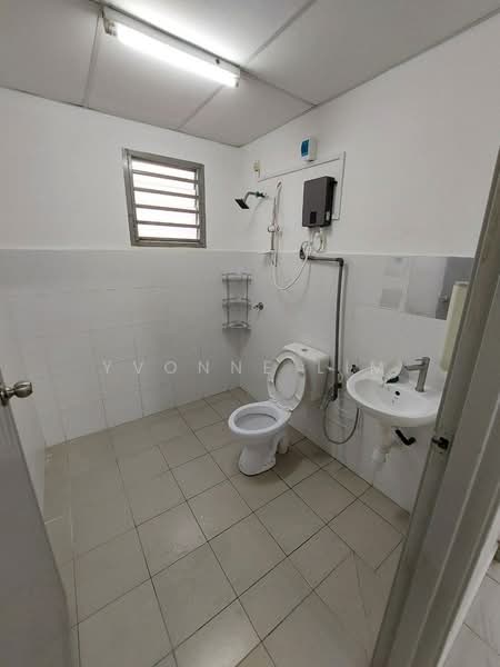 Apartment for Sale at Denai Nusantara Apartment - Yvonne Lim - Bathroom - PropertyGuru.com.my
