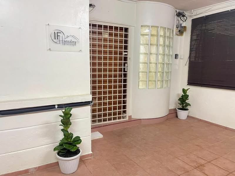 Rumah Teres 1 Tingkat untuk Dijual di Taman Sri Bayu (Mersing) - Mohd Faez - Entrance - PropertyGuru.com.my