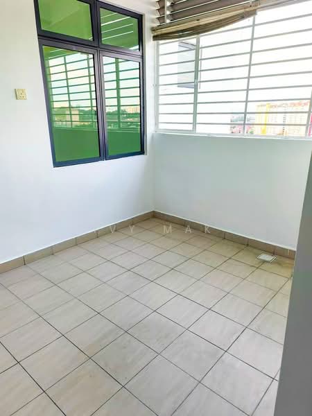 Condominium for Rent at Riverdale @ Usj One Park - Ivy Mak - Balcony - PropertyGuru.com.my