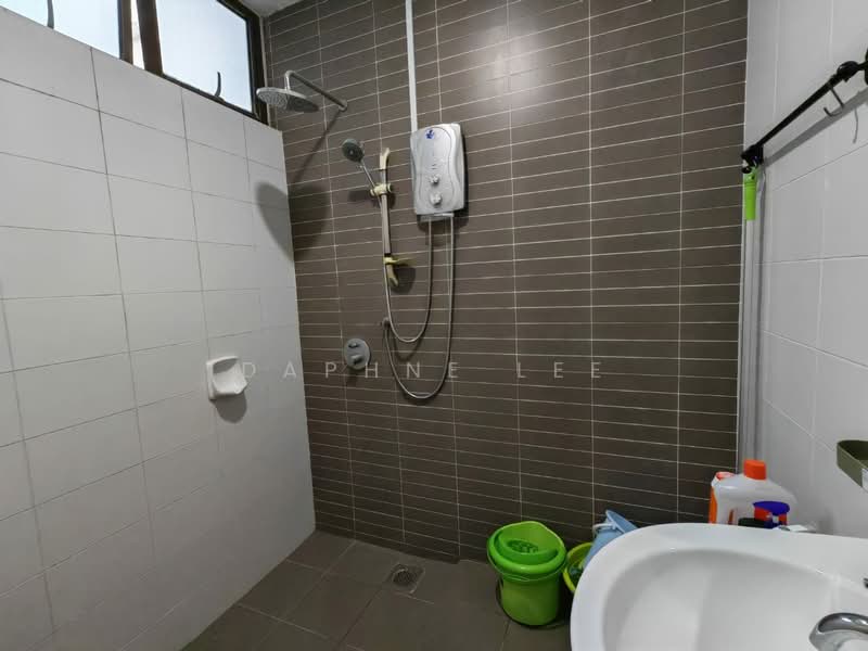 Service Residence for Rent at Palazio - Daphne Lee - Bathroom - PropertyGuru.com.my