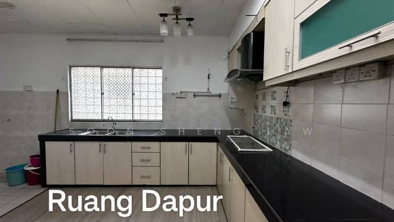 Rumah Teres 2 Tingkat untuk Dijual di Bandar Seri Putra (Bangi) - Soon Sheng Law - Kitchen - PropertyGuru.com.my
