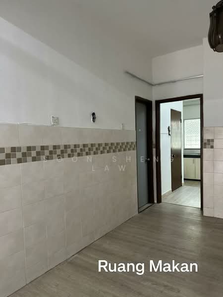 Rumah Teres 2 Tingkat untuk Dijual di Bandar Seri Putra (Bangi) - Soon Sheng Law - Dining Room - PropertyGuru.com.my