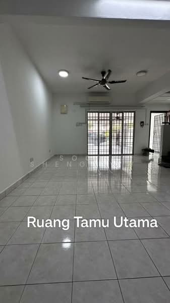 Rumah Teres 2 Tingkat untuk Dijual di Bandar Seri Putra (Bangi) - Soon Sheng Law - Living Room - PropertyGuru.com.my