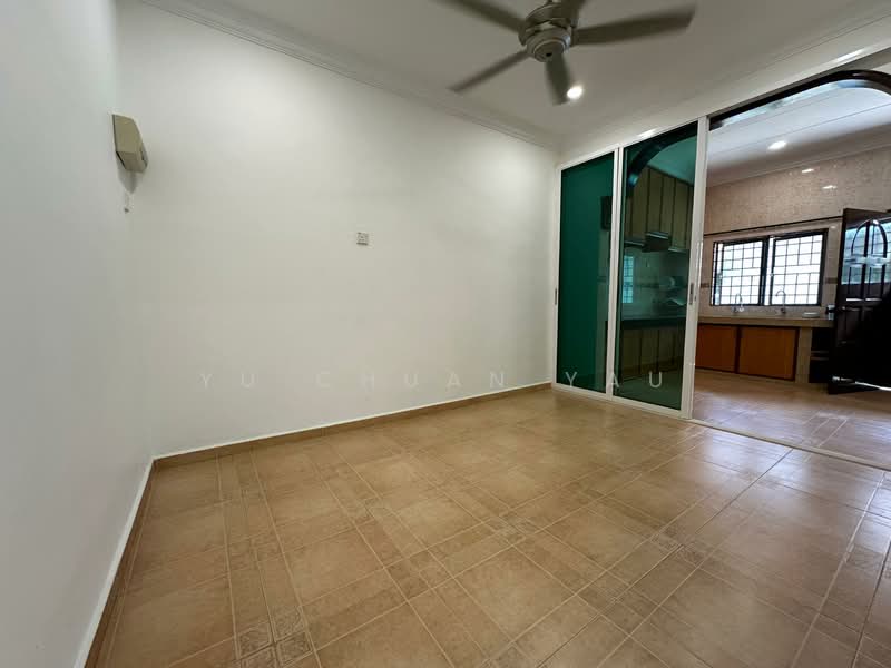 2-storey Terraced House for Sale in Kampung Lapan (Melaka City) - Yu Chuan Yau - Dining - PropertyGuru.com.my