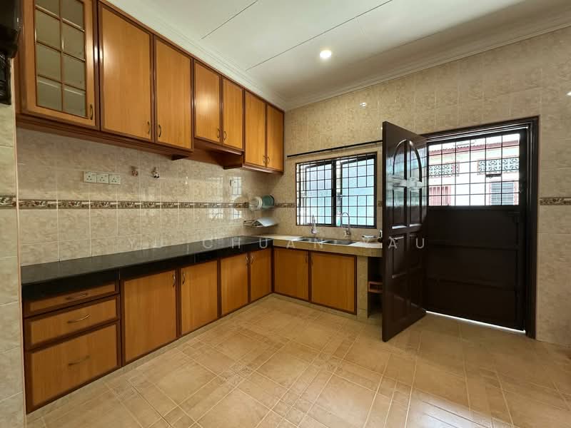 2-storey Terraced House for Sale in Kampung Lapan (Melaka City) - Yu Chuan Yau - Kitchen - PropertyGuru.com.my