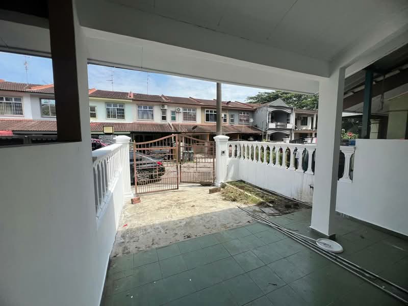 2-storey Terraced House for Rent in Taman Puteri Wangsa (Ulu Tiram) - Daphne Lee - Exterior - PropertyGuru.com.my