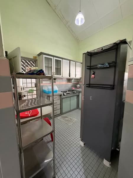1-storey Terraced House for Sale in Bandar Baru Uda (Johor Bahru) - Jeff Lee - Kitchen - PropertyGuru.com.my