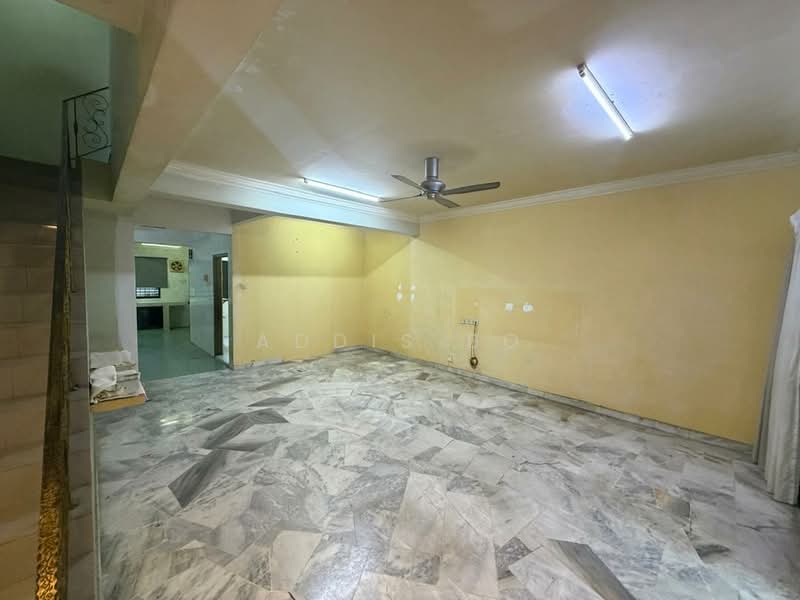 2-storey Terraced House for Sale in Bandar Mahkota Cheras (Cheras) - Addis Bo - Living Room - PropertyGuru.com.my