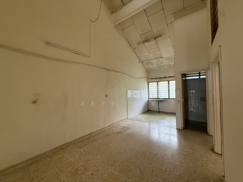 Rumah Teres 1 Tingkat untuk Dijual di Taman Pelangi (Johor Bahru) - Jeff Lee - Kitchen - PropertyGuru.com.my