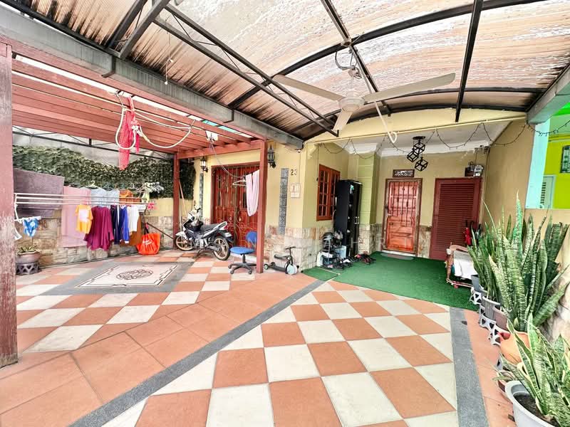 Rumah Teres 2 Tingkat untuk Dijual di Taman Desaria (Petaling Jaya) - Ilman Nahri - Exterior - PropertyGuru.com.my
