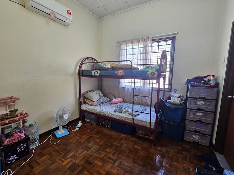 Rumah Teres 2 Tingkat untuk Dijual di Putra Heights (Subang Jaya) - Jason Ooi - Bedroom - PropertyGuru.com.my